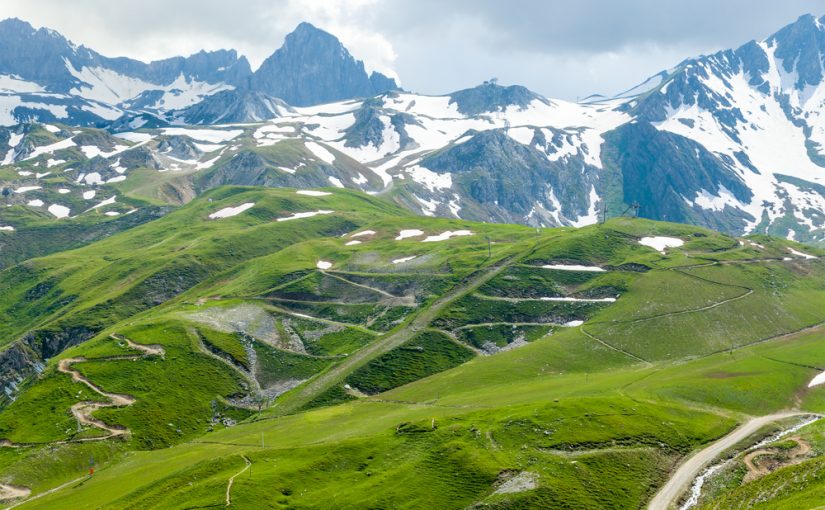 mountain range bike slope